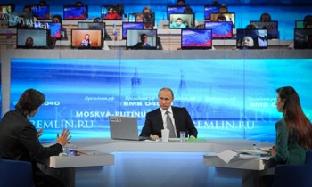 На «Прямой линии» россиян заинтересовали слова Путина о войне и кризисе